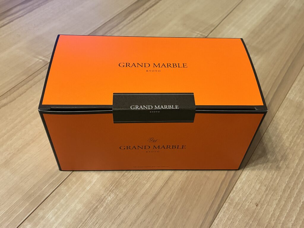 GRAND MARBLEのオレンジの化粧箱