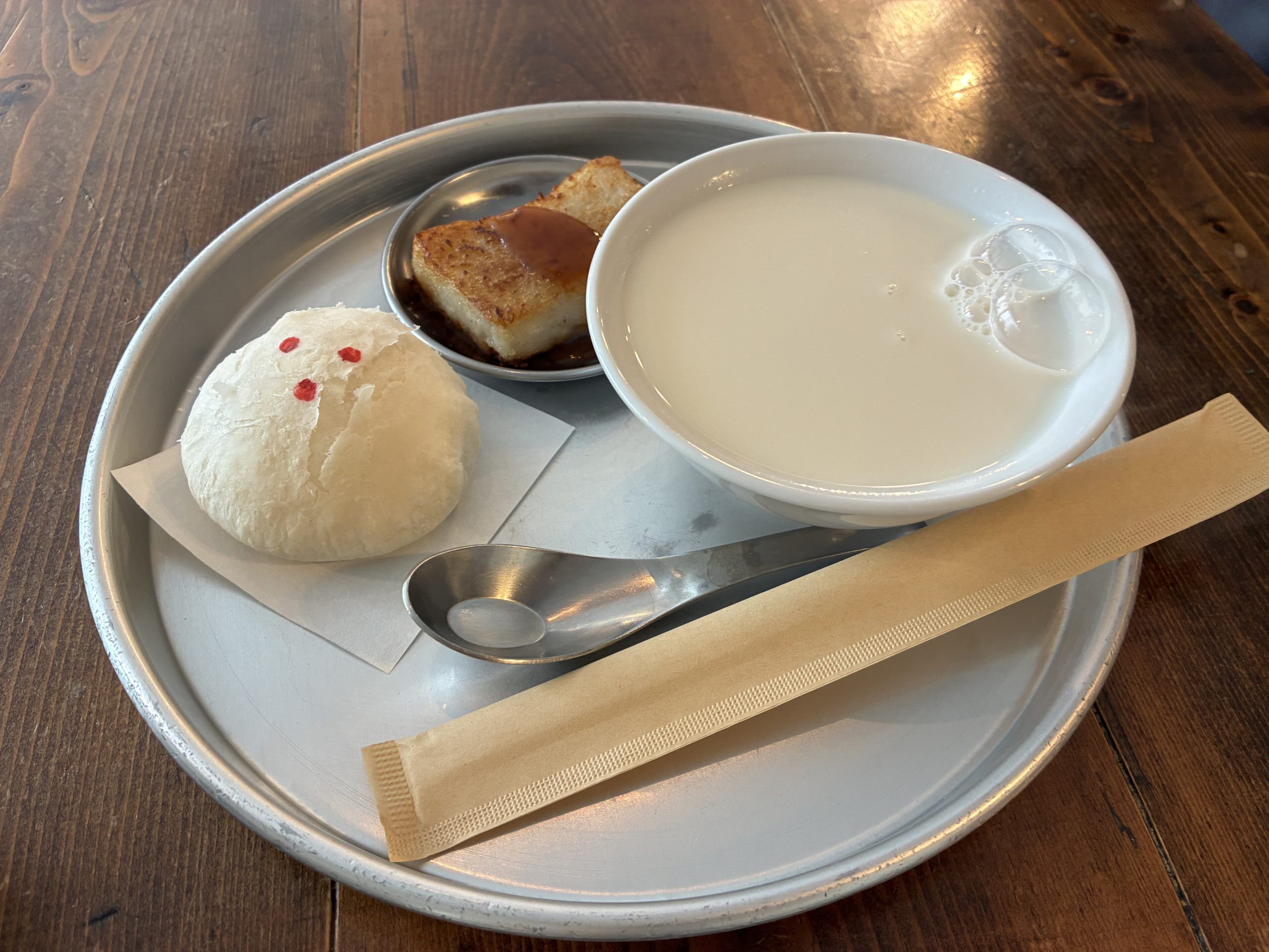 東京豆漿生活の豆乳・大根もち・緑豆椪セット