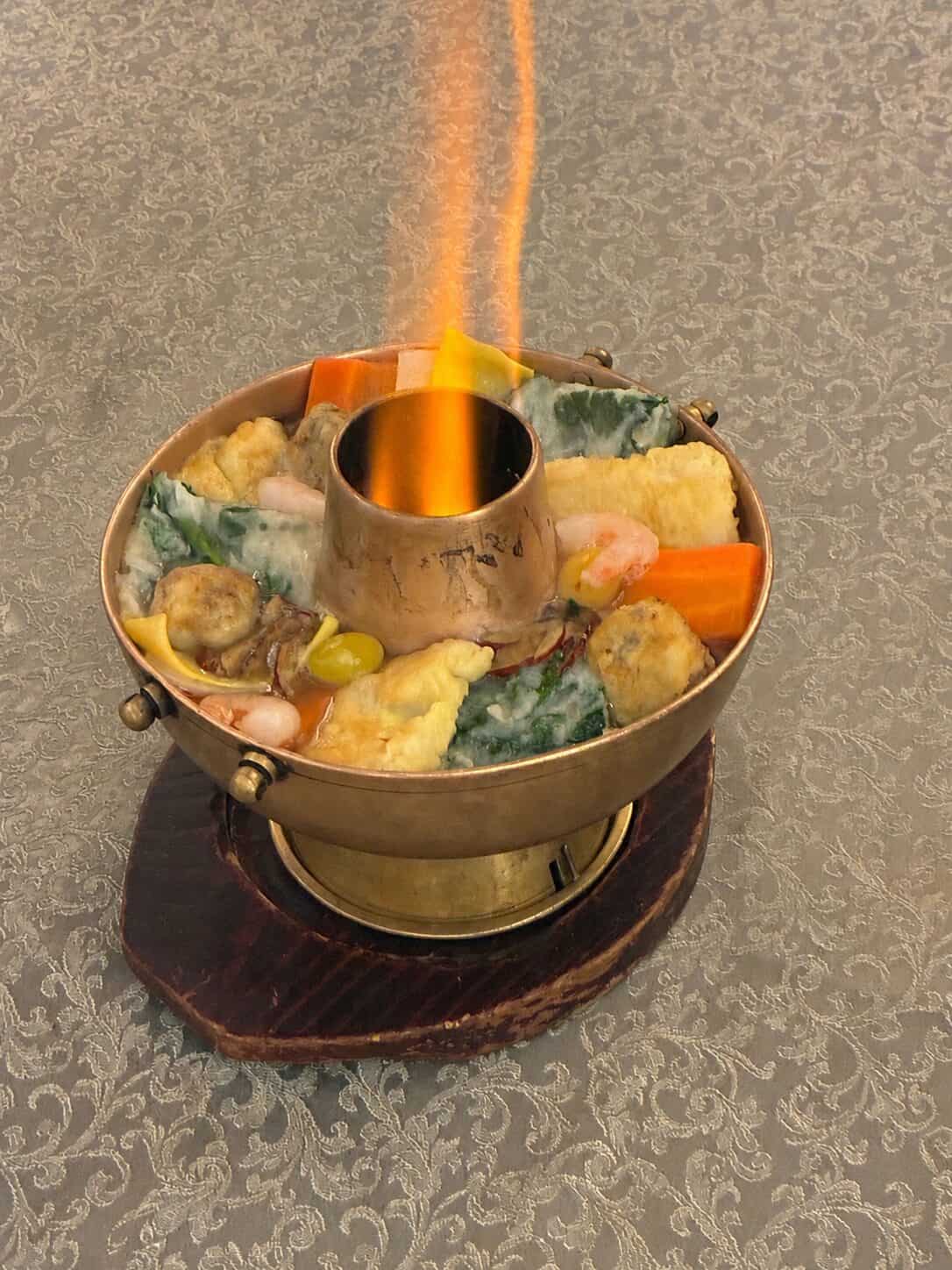 火がついた韓国宮廷料理の神仙炉