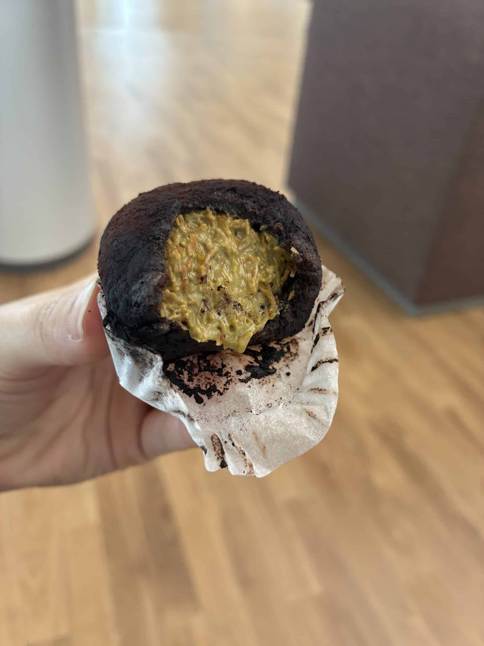 ドバイチョコの断面(ピスタチオクリーム)