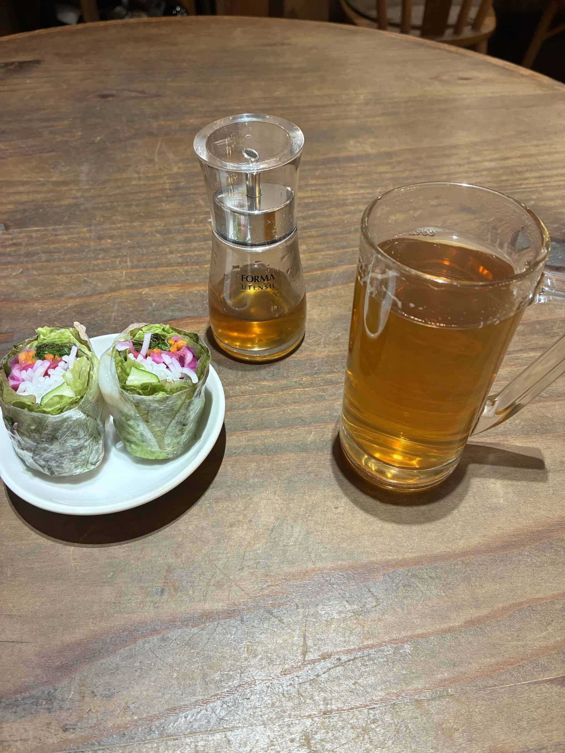 ホットジャスミン茶と生春巻き